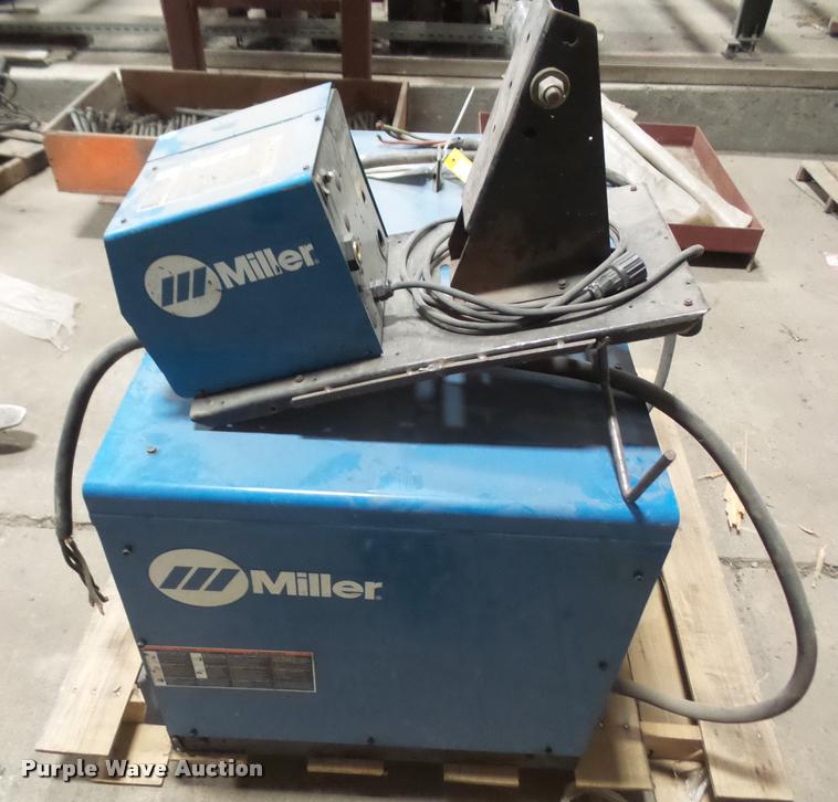 image for item BV9985 Miller CP302 CV/DC welder