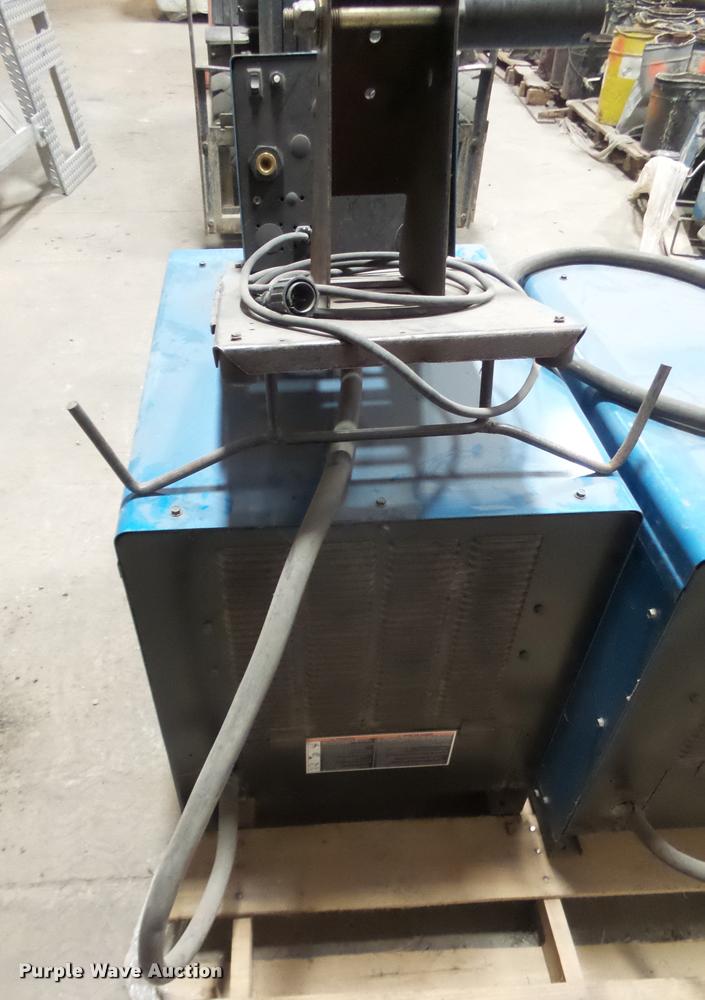 image for item BV9985 Miller CP302 CV/DC welder