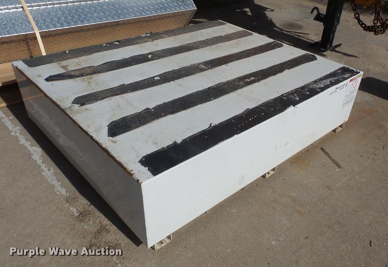 image for item BW9529 WeatherGuard Ratpac toolbox