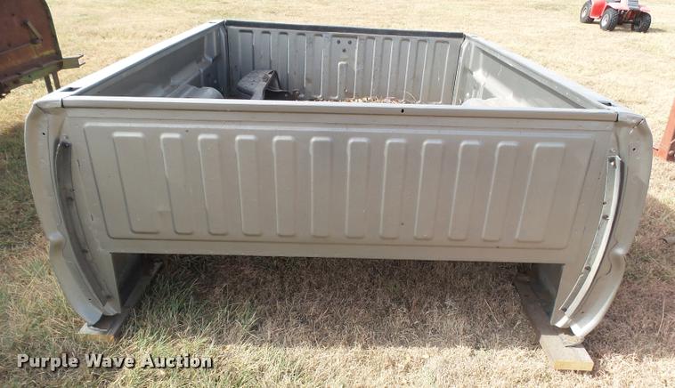 image for item BY9639 GMC Sierra 2003 GMC pickup truck bed