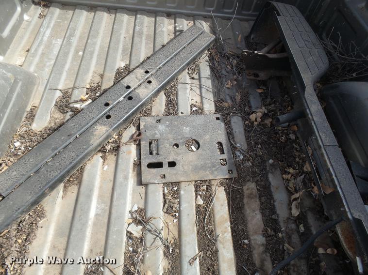 image for item BY9639 GMC Sierra 2003 GMC pickup truck bed