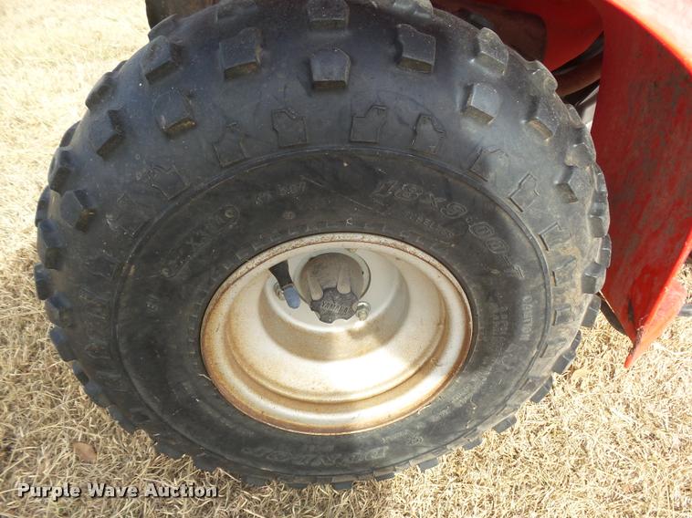 image for item BY9643 1985 Yamaha Moto 4 ATV