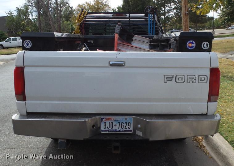 image for item BZ9222 1997 Ford F250 SuperCab pickup truck