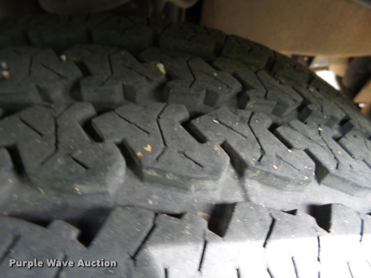 image for item BZ9224 2006 Ford F350 Super Duty Crew Cab pickup truck