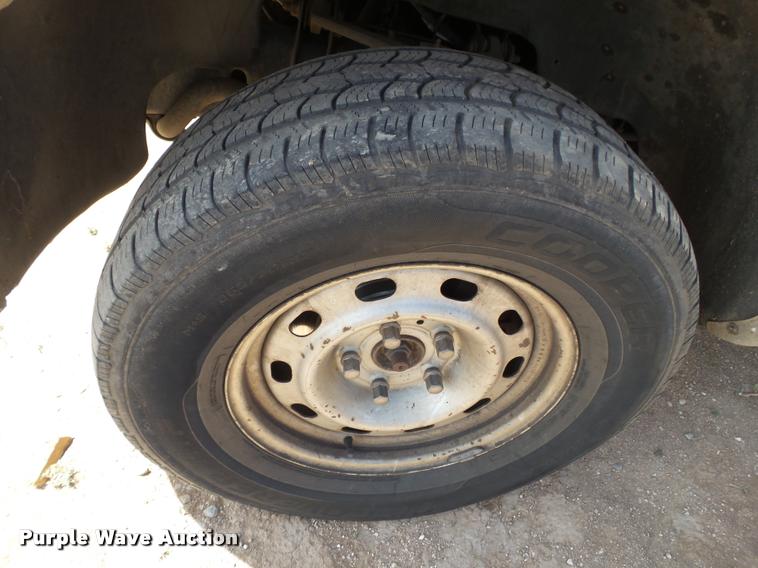 image for item BZ9225 2004 Dodge Ram 1500 Quad Cab pickup truck