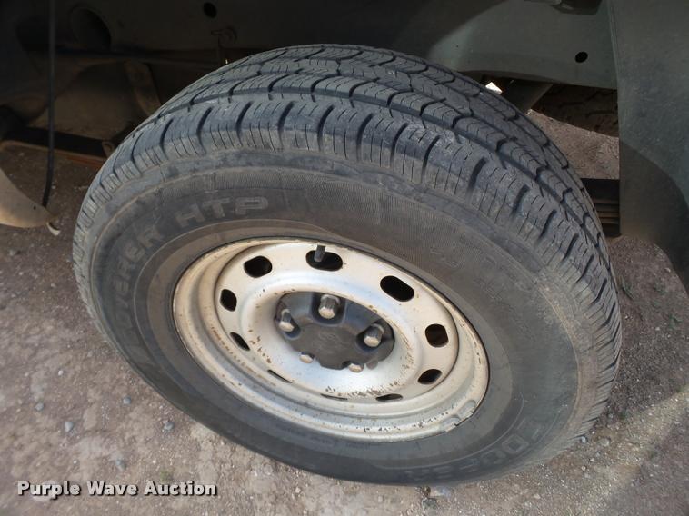 image for item BZ9225 2004 Dodge Ram 1500 Quad Cab pickup truck