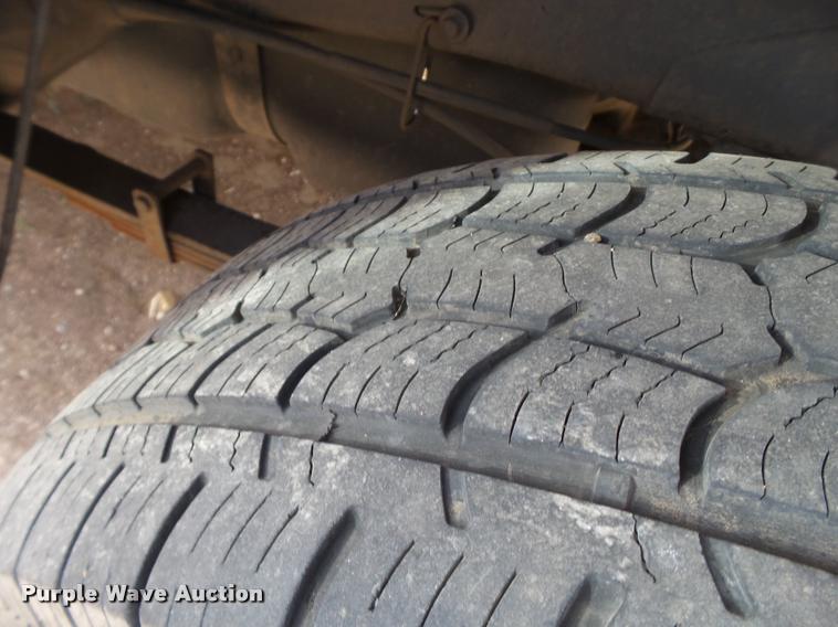 image for item BZ9225 2004 Dodge Ram 1500 Quad Cab pickup truck