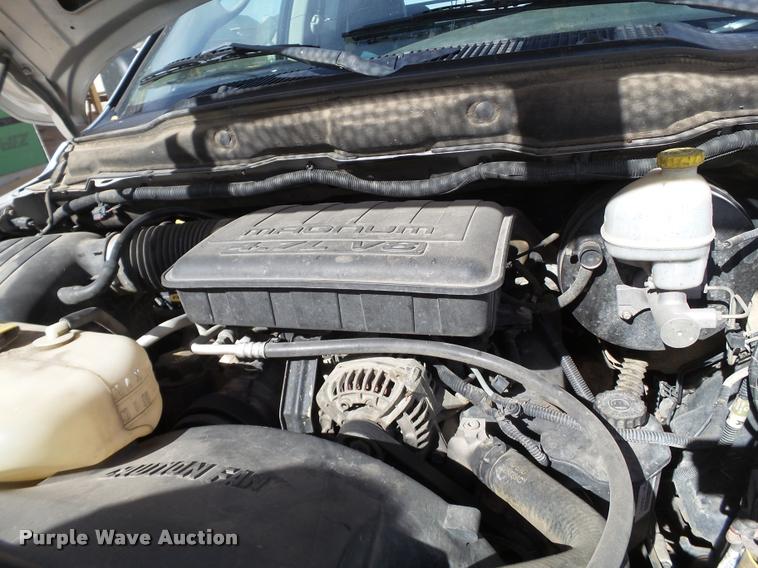 image for item BZ9225 2004 Dodge Ram 1500 Quad Cab pickup truck