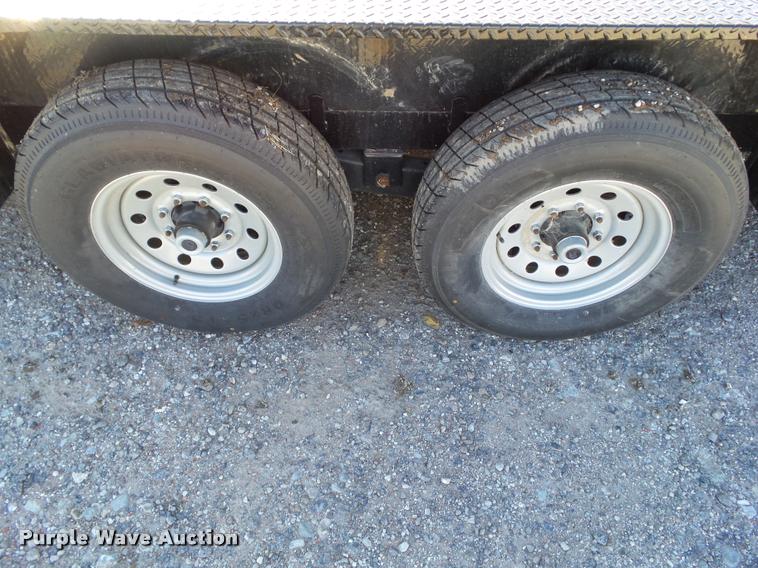 image for item BZ9934 2016 Load Trail CH14 equipment trailer