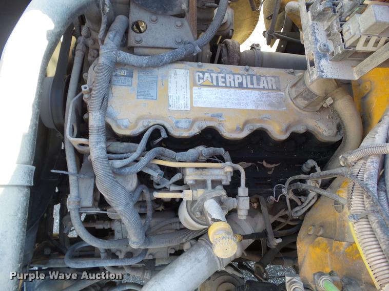 image for item BZ9939 2000 Chevrolet C7500 flatbed truck