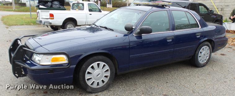 image for item CC9002 2010 Ford Crown Victoria Police Interceptor