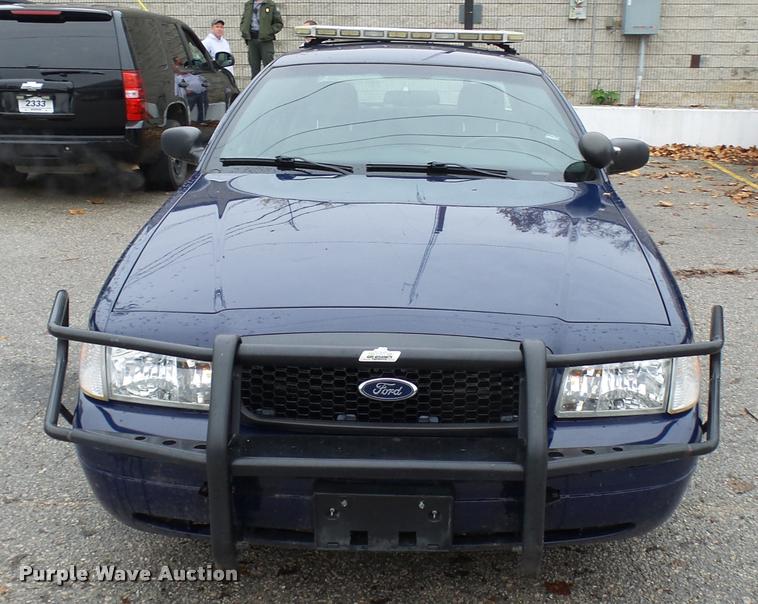 image for item CC9002 2010 Ford Crown Victoria Police Interceptor