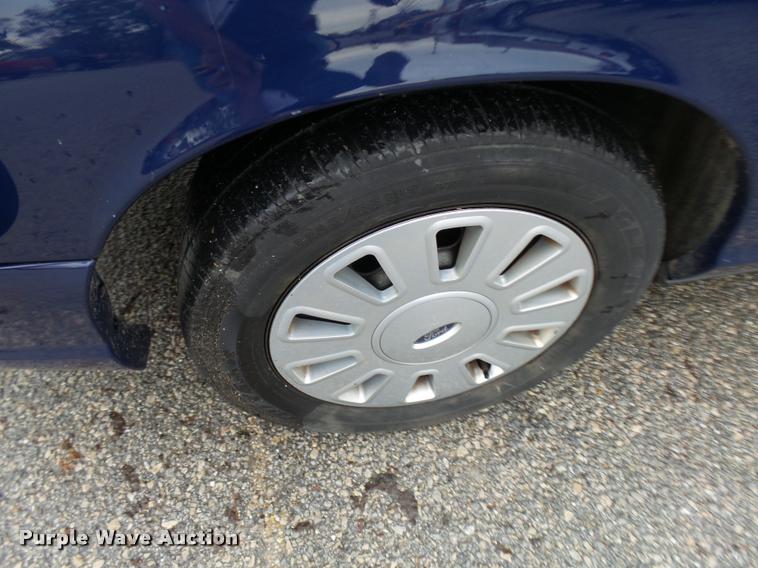 image for item CC9002 2010 Ford Crown Victoria Police Interceptor