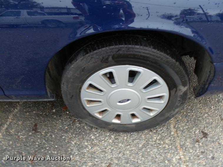 image for item CC9002 2010 Ford Crown Victoria Police Interceptor