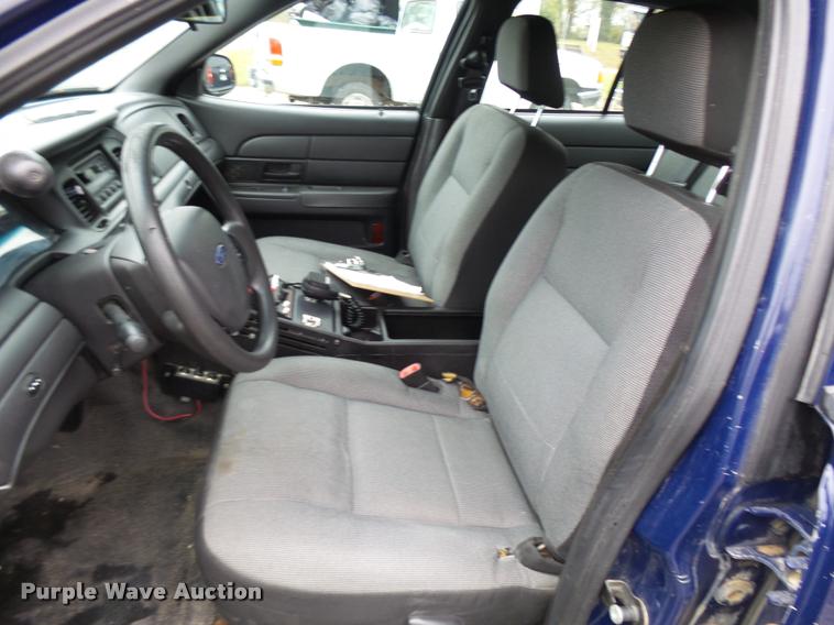 image for item CC9002 2010 Ford Crown Victoria Police Interceptor