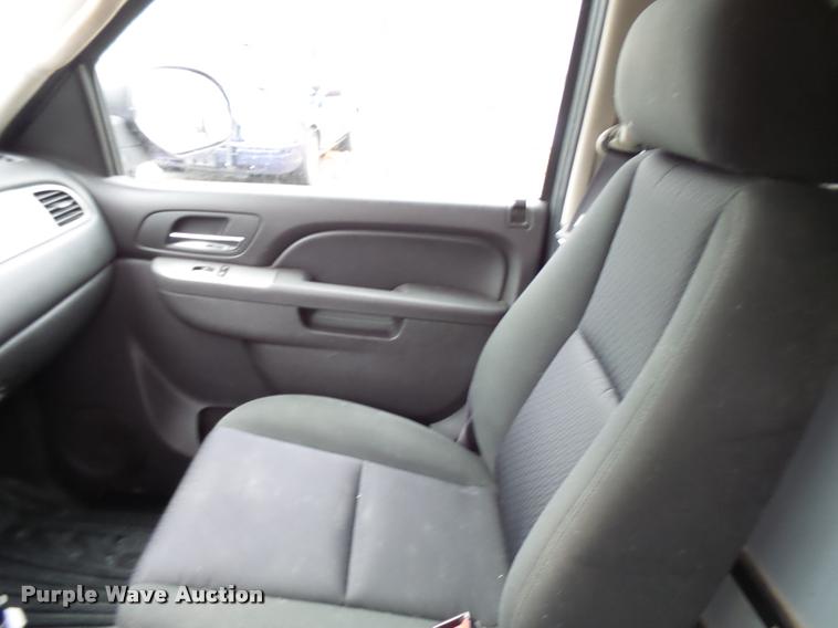 image for item CC9004 2011 Chevrolet Tahoe Police SUV