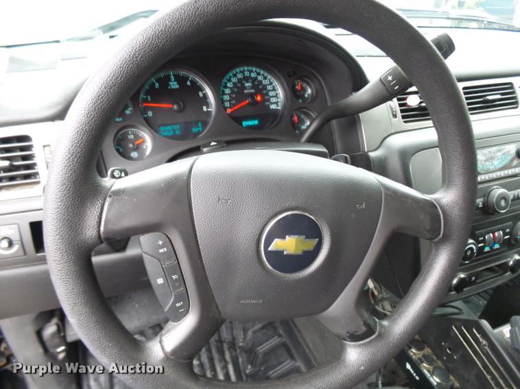 image for item CC9004 2011 Chevrolet Tahoe Police SUV