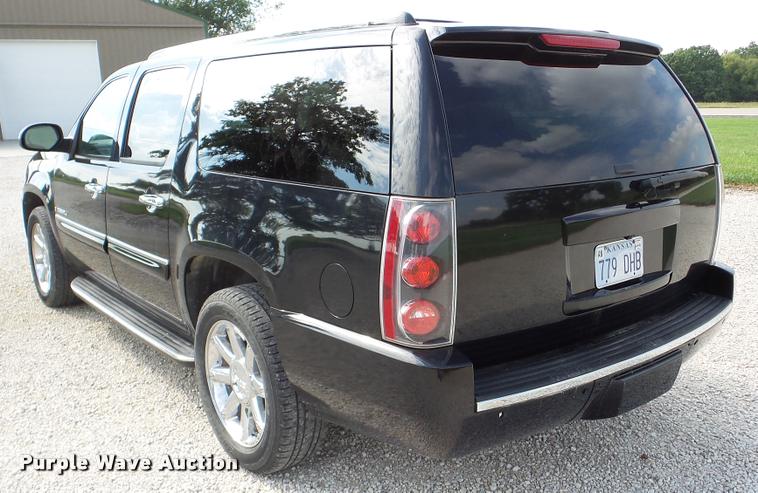 image for item DA2894 2007 GMC Yukon Denali XL SUV