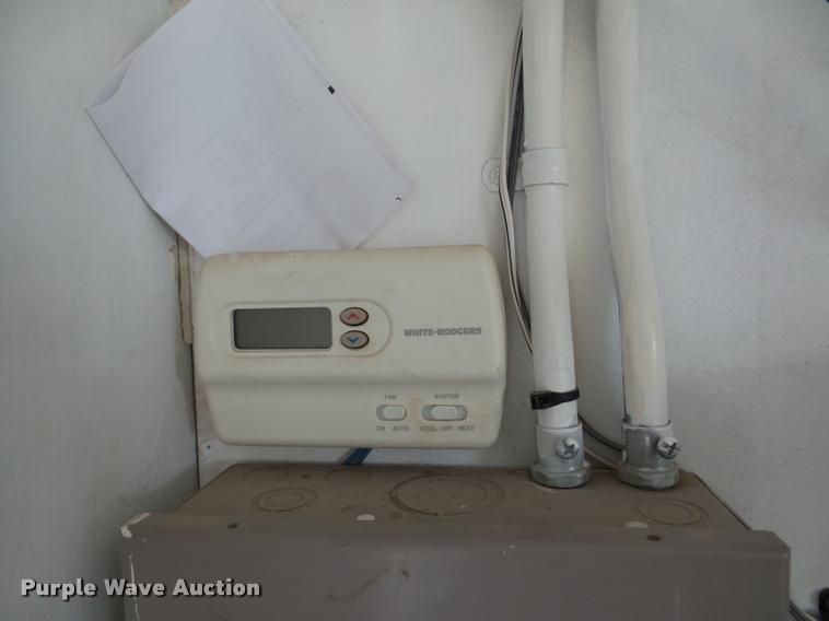 image for item DA2970 1997 shop built enclosed cargo trailer