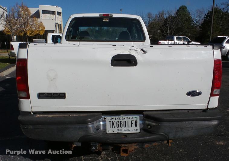image for item DA2971 2006 Ford F350 Super Duty SuperCab pickup truck