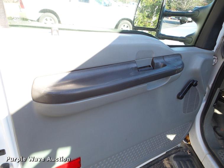 image for item DA2971 2006 Ford F350 Super Duty SuperCab pickup truck