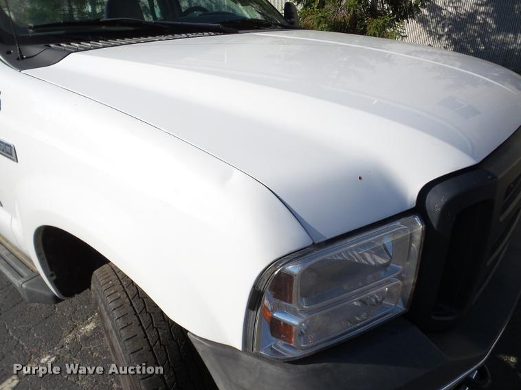 image for item DA2971 2006 Ford F350 Super Duty SuperCab pickup truck