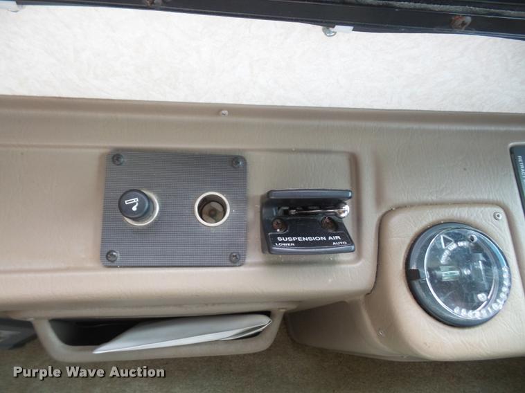 image for item DA3761 2004 National RV Tropical Sterling Edition RV