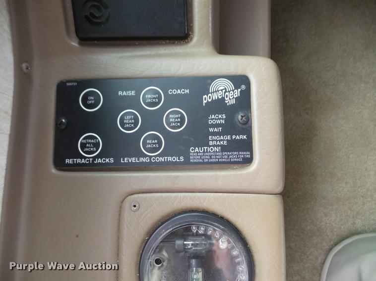 image for item DA3761 2004 National RV Tropical Sterling Edition RV