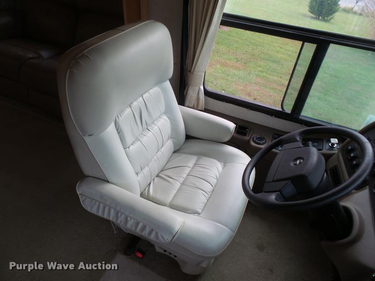 image for item DA3761 2004 National RV Tropical Sterling Edition RV