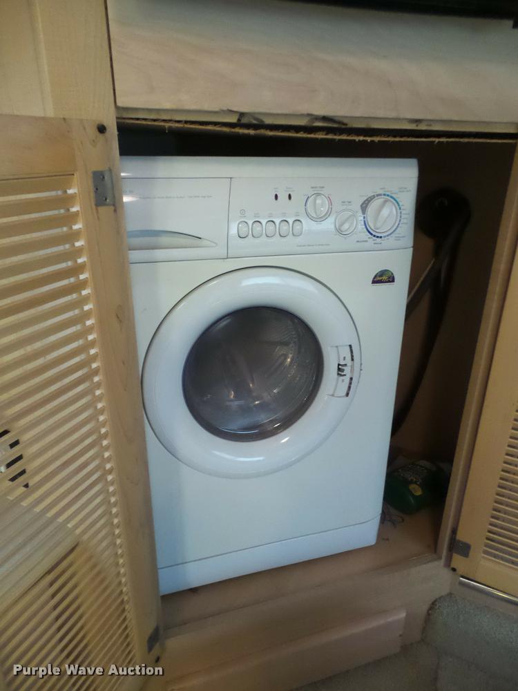 image for item DA3761 2004 National RV Tropical Sterling Edition RV