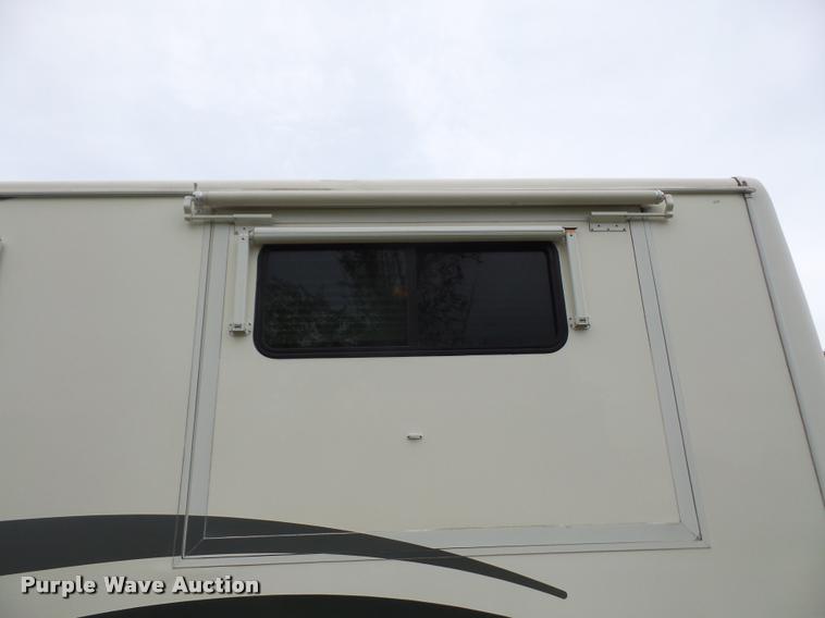 image for item DA3761 2004 National RV Tropical Sterling Edition RV