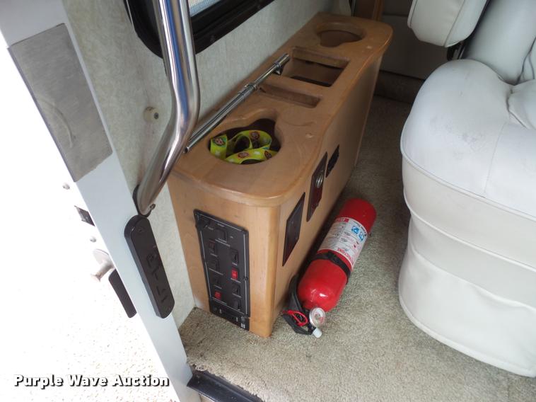 image for item DA3761 2004 National RV Tropical Sterling Edition RV