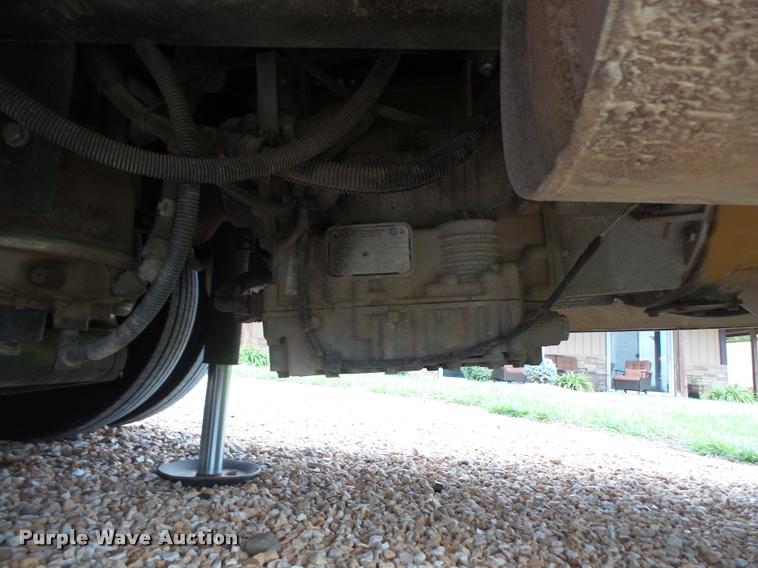 image for item DA3761 2004 National RV Tropical Sterling Edition RV