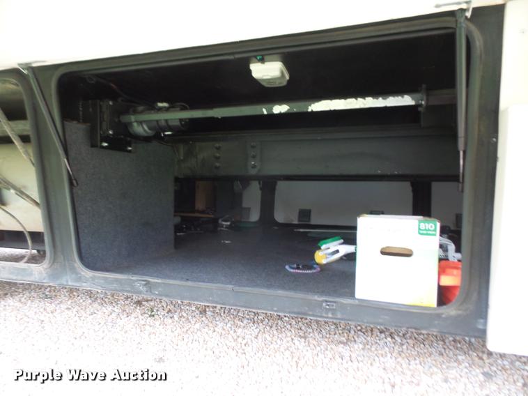 image for item DA3761 2004 National RV Tropical Sterling Edition RV