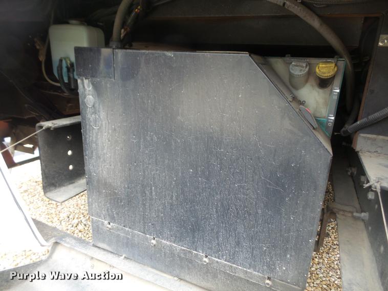 image for item DA3761 2004 National RV Tropical Sterling Edition RV