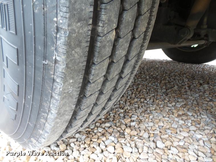 image for item DA3761 2004 National RV Tropical Sterling Edition RV