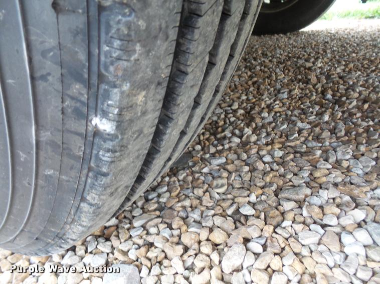 image for item DA3761 2004 National RV Tropical Sterling Edition RV