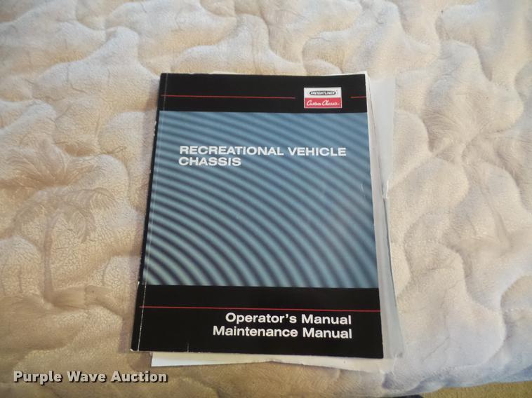 image for item DA3761 2004 National RV Tropical Sterling Edition RV