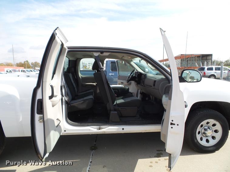 image for item DA3782 2009 Chevrolet Silverado 1500 Ext. Cab pickup truck