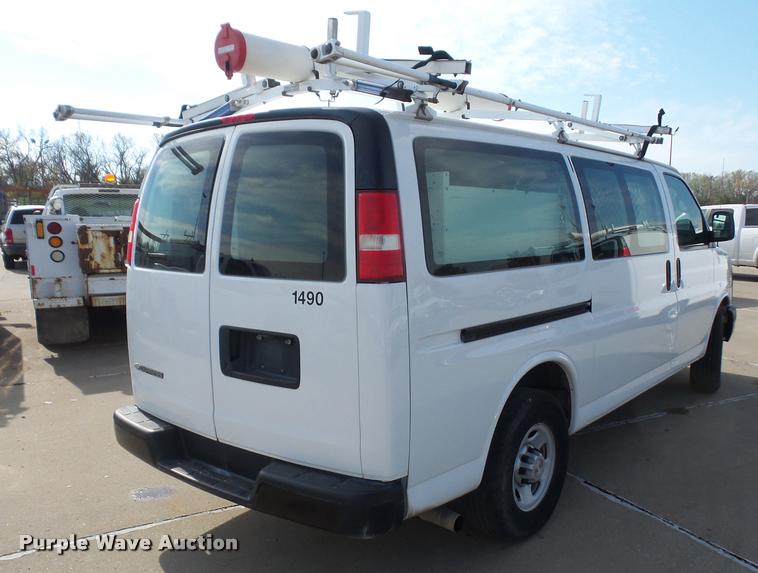 image for item DA3785 2008 Chevrolet Express 3500 Cargo van