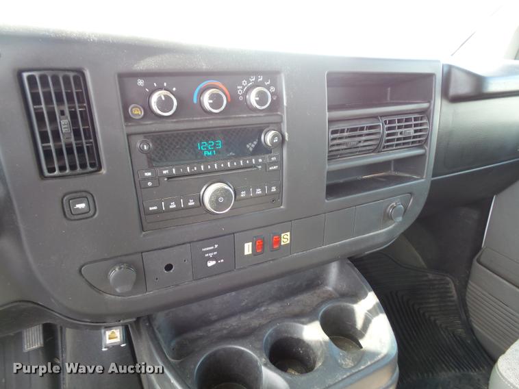image for item DA3785 2008 Chevrolet Express 3500 Cargo van