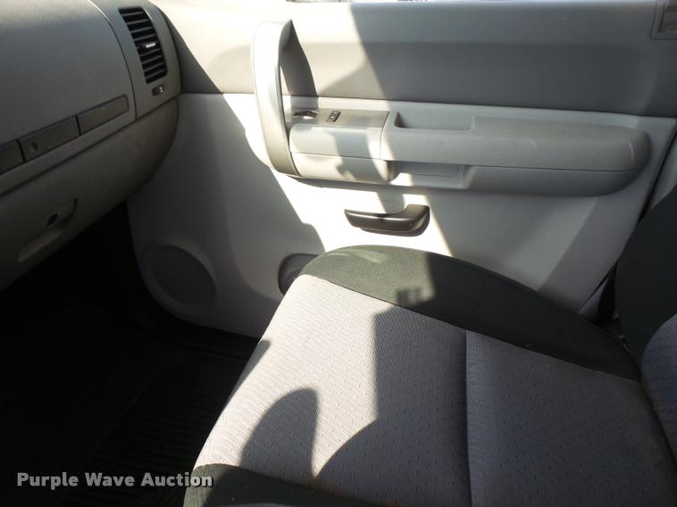 image for item DA3789 2009 Chevrolet Silverado 2500HD Ext. Cab pickup truck