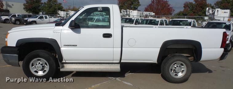 image for item DA3790 2005 Chevrolet Silverado 2500HD pickup truck