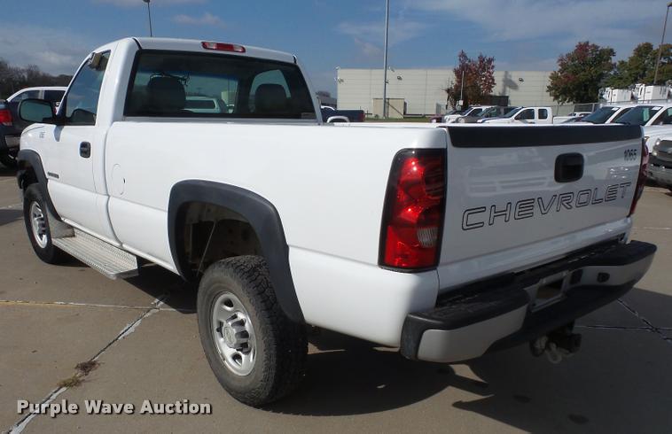 image for item DA3790 2005 Chevrolet Silverado 2500HD pickup truck