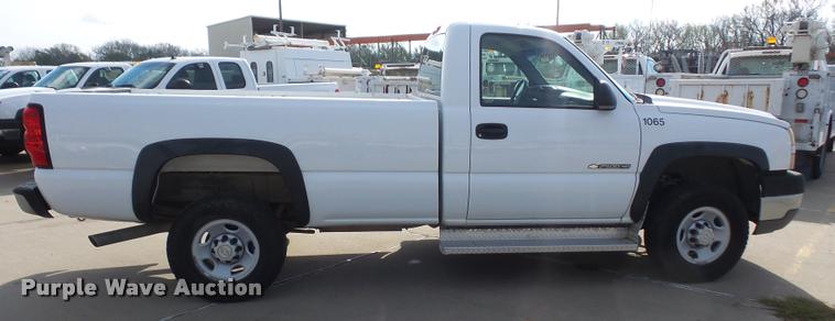 image for item DA3790 2005 Chevrolet Silverado 2500HD pickup truck