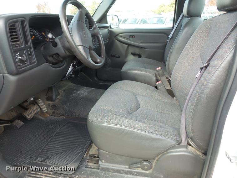 image for item DA3790 2005 Chevrolet Silverado 2500HD pickup truck