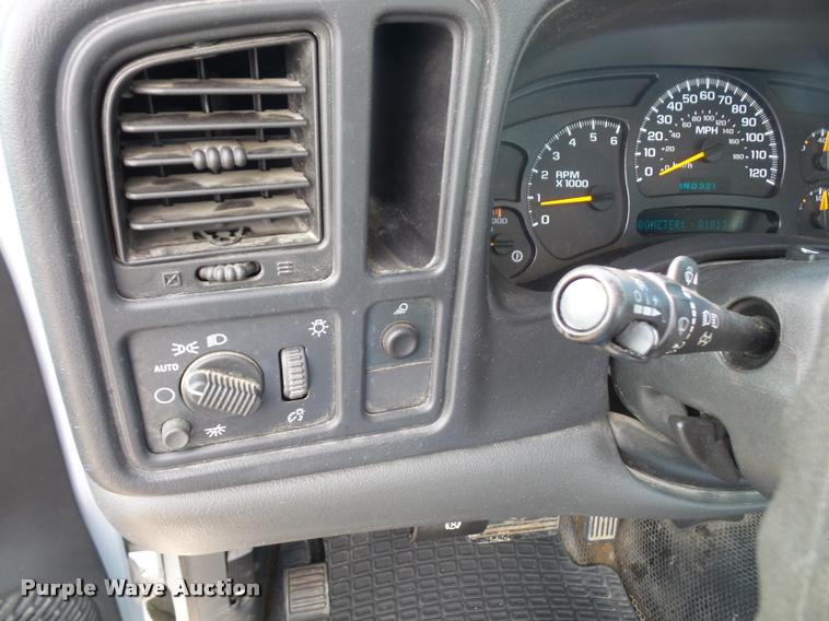 image for item DA3790 2005 Chevrolet Silverado 2500HD pickup truck