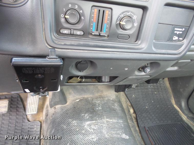 image for item DA3790 2005 Chevrolet Silverado 2500HD pickup truck