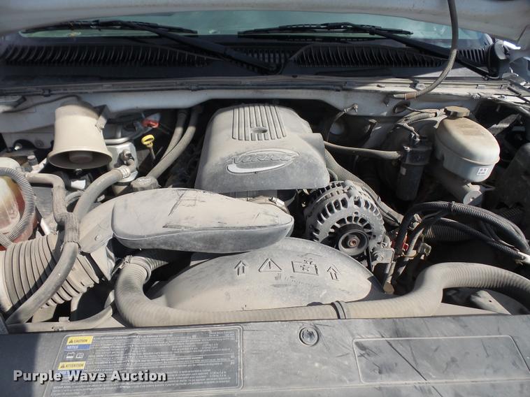 image for item DA3793 2004 Chevrolet Silverado 1500 pickup truck