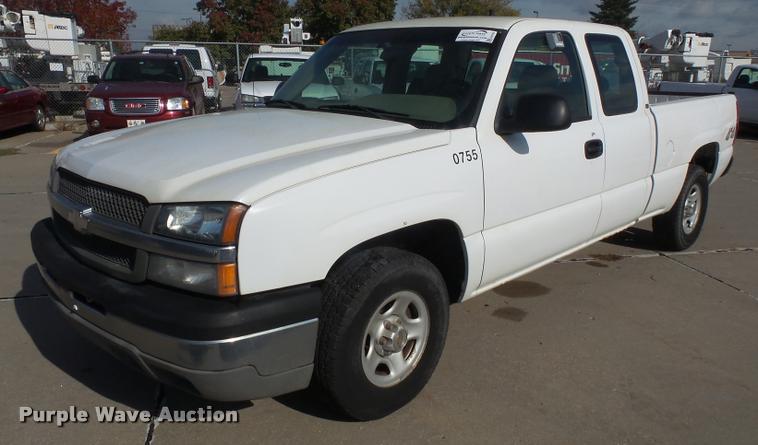 image for item DA3794 2003 Chevrolet Silverado 1500 Ext. Cab pickup truck